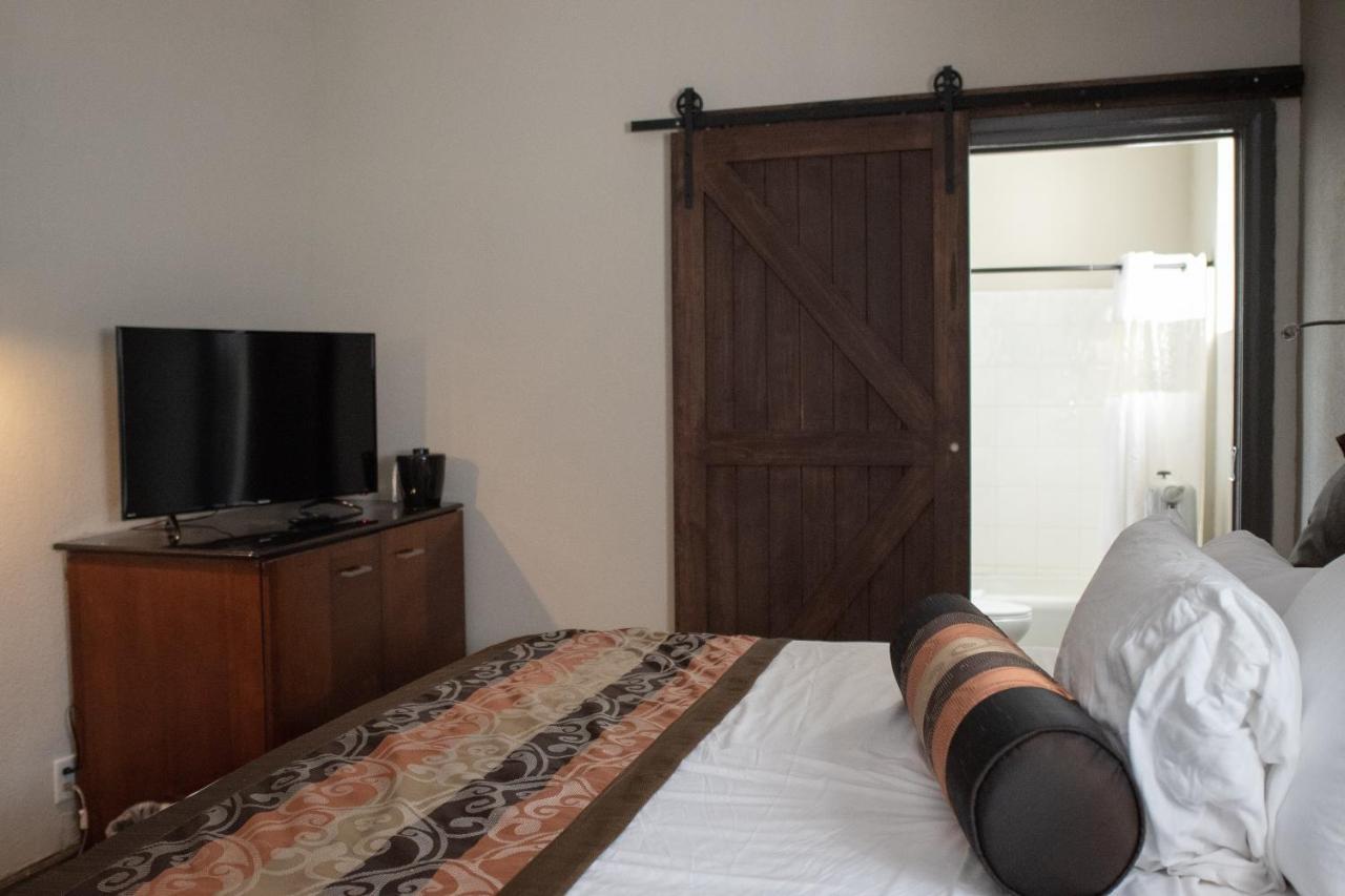 Hotel Chataura Dearborn Buitenkant foto