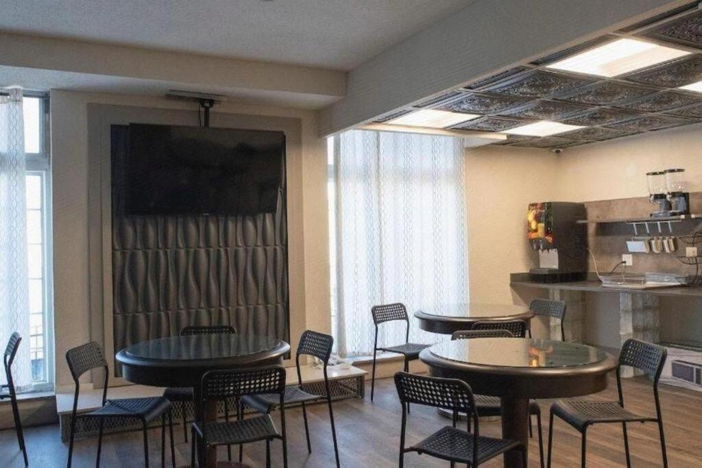 Hotel Chataura Dearborn Buitenkant foto